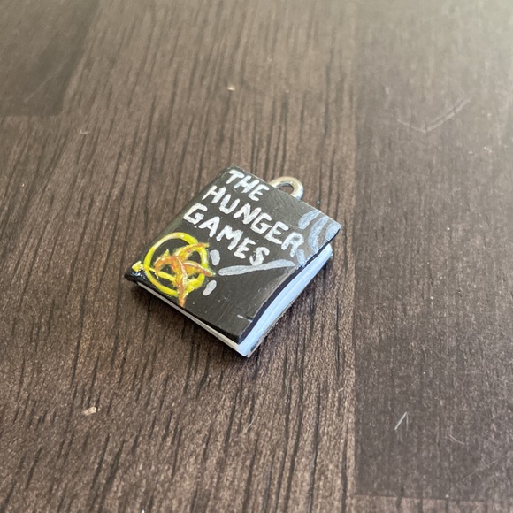 The Hunger Games Inspired Book Cover polymer clay art charm. One size. - Picture 2 of 10
